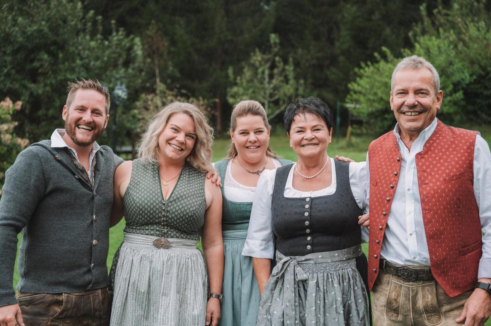 Pension Vier Jahreszeiten Saalbach-Hinterglemm Exteriör bild